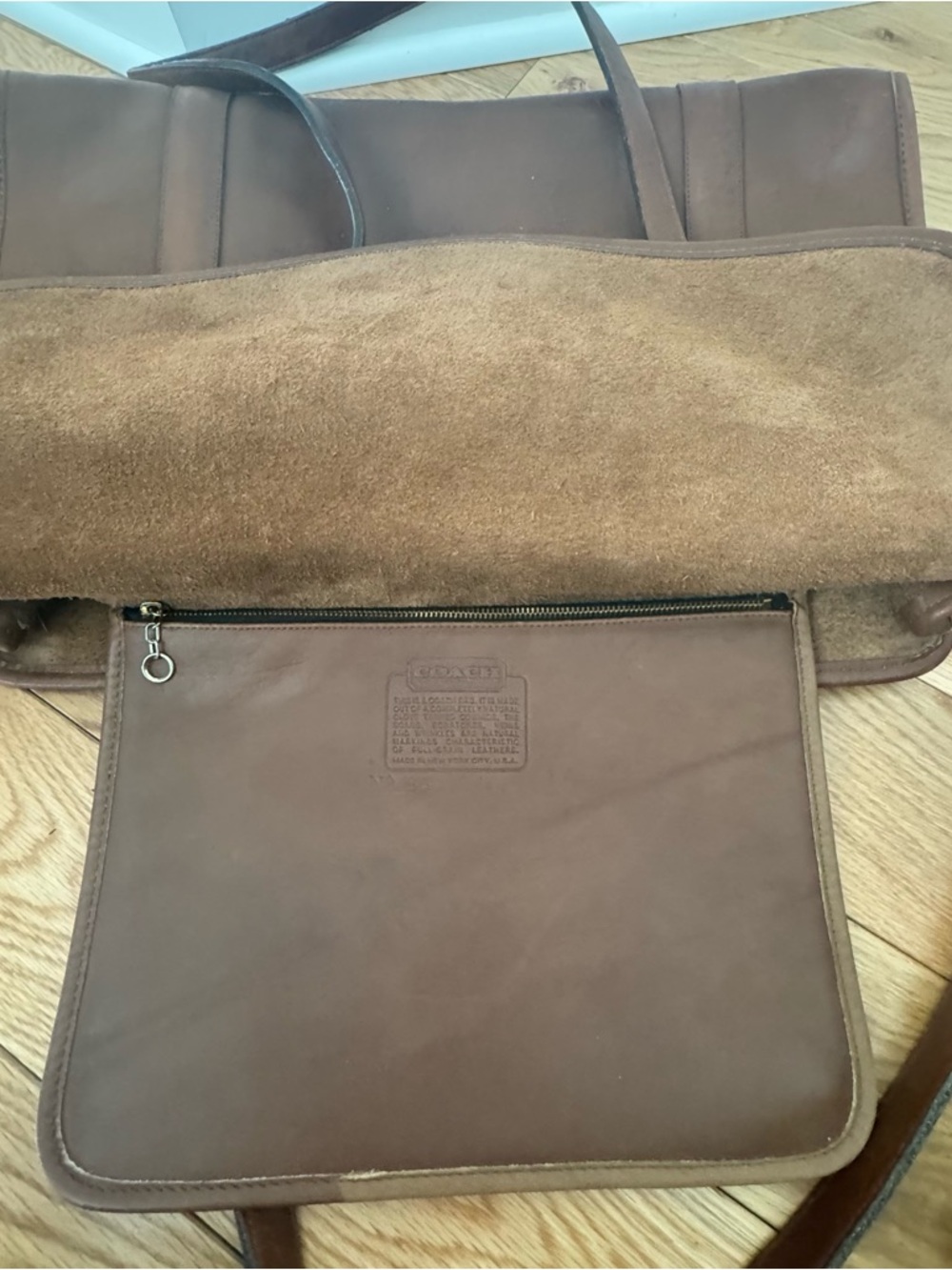 Vintage Coach Envelope Portfolio 5190 NYC Leather Shoulder Bag, Tote or Laptop - Picture 13 of 14